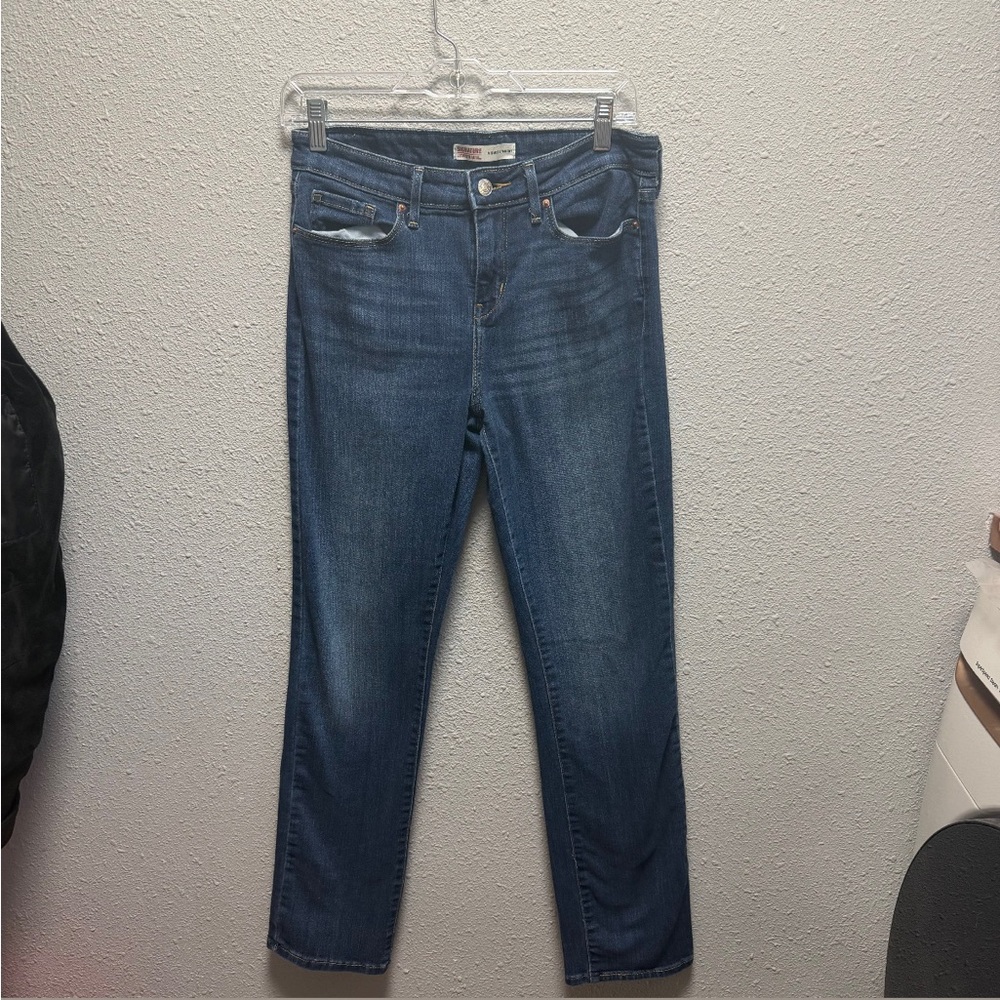 Levi's Women's Straight Leg Jeans in Dark Blue